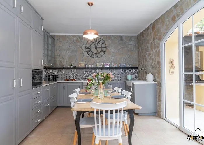 Eden Housse Villa, Pool, 2 Min To Beaches Antibes