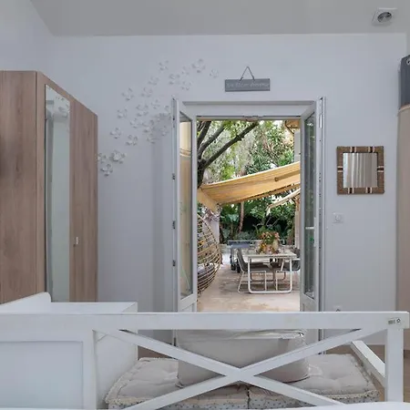 Eden Housse Villa, Pool, 2 Min To Beaches *