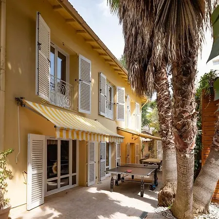 Eden Housse Villa, Pool, 2 Min To Beaches Hébergement de vacances