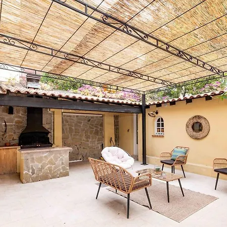 Eden Housse Villa, Pool, 2 Min To Beaches *