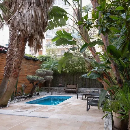 Сasa de vacaciones Eden Housse Villa, Pool, 2 Min To Beaches *