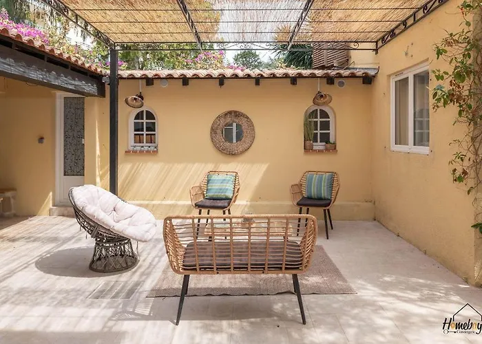 Сasa de vacaciones Eden Housse Villa, Pool, 2 Min To Beaches