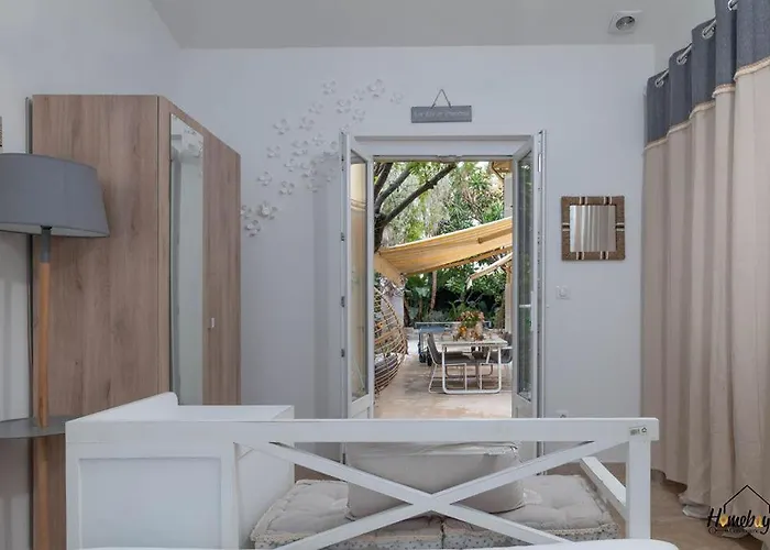 Eden Housse Villa, Pool, 2 Min To Beaches *