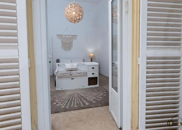 Сasa de vacaciones Eden Housse Villa, Pool, 2 Min To Beaches *