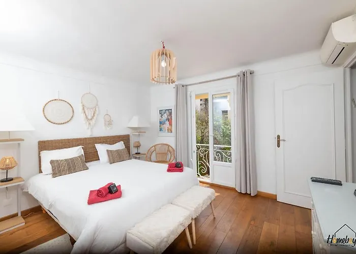 Eden Housse Villa, Pool, 2 Min To Beaches Ferienhaus