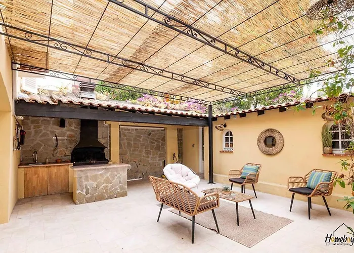 Eden Housse Villa, Pool, 2 Min To Beaches *