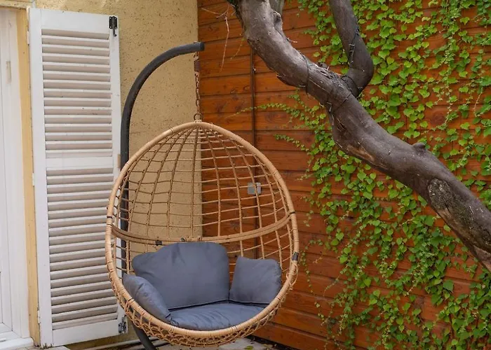 Eden Housse Villa, Pool, 2 Min To Beaches